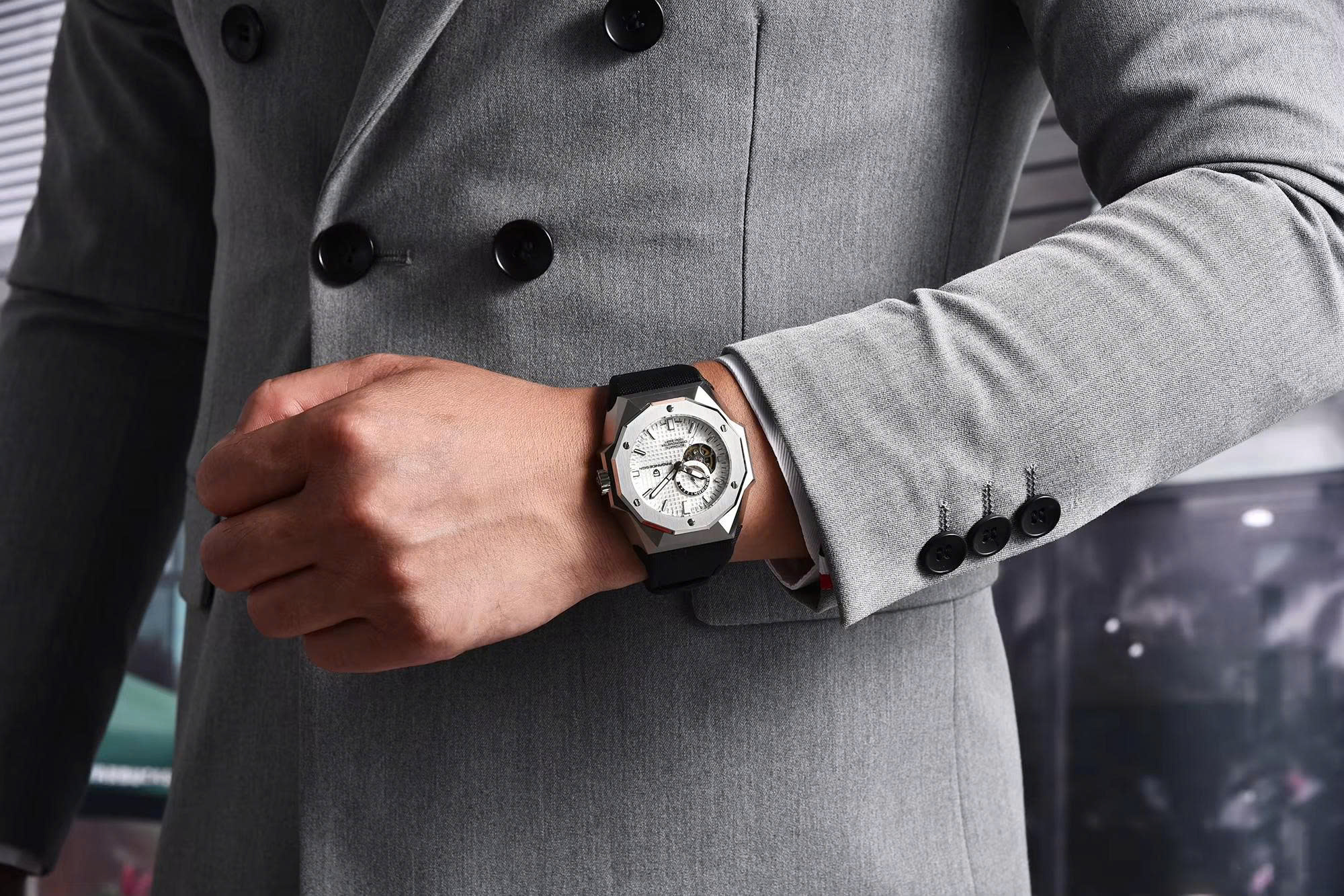 z6909250930564_ca68a906c67eeacd3f6206ca0221079d