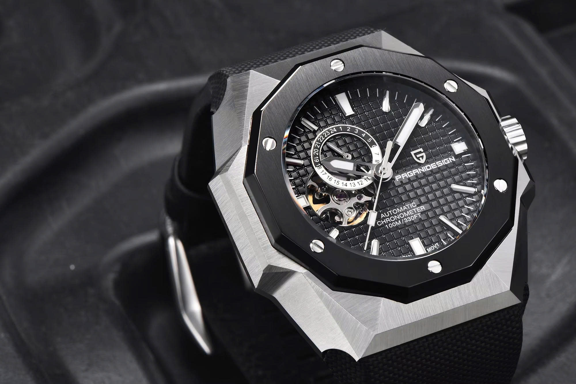 z6909252098822_baac47f77a5e38b8bab3cfd9210b0c79